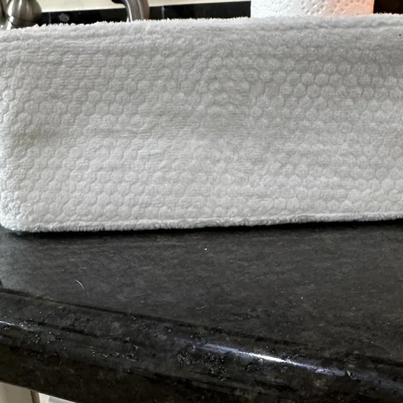 4 - Elegant White Textured Women's Bag - Picture 4 of 6